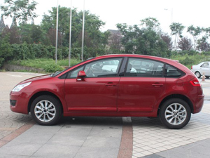 &nbsp;1.6L �ֶ����Ű� ����