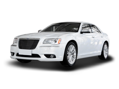车型名称 厂商指导价 现价 优惠幅度 现车情况 2013款克莱斯勒300c 3