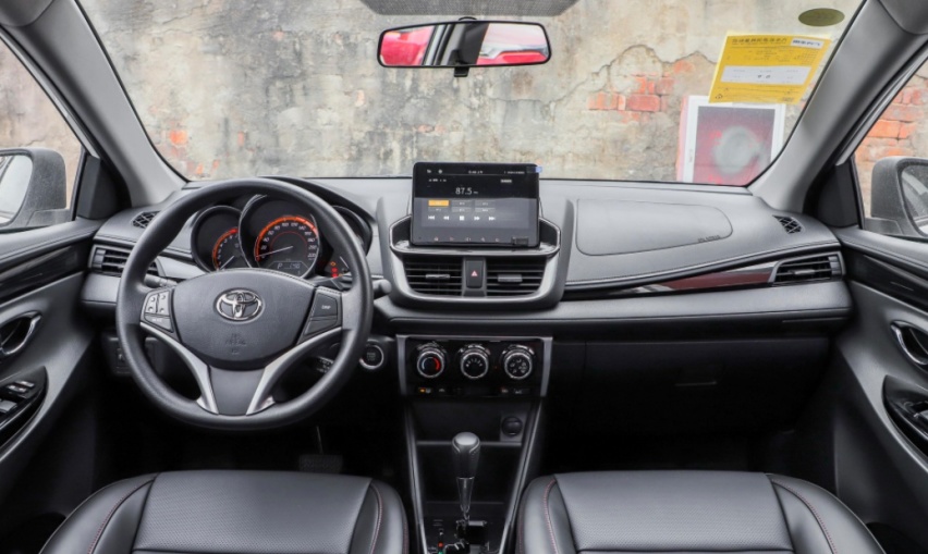 8-10万挑选合资精品小型车 推荐yaris l 致炫/飞度/life