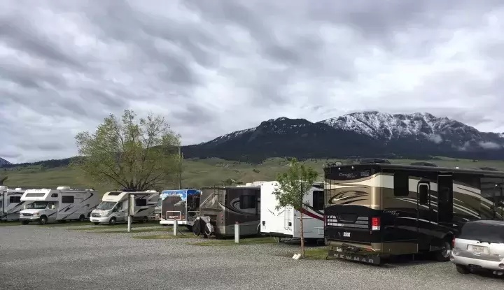 rvpark房车营地_神农谷房车自驾车营地_成都66号房车度假营地怎么样