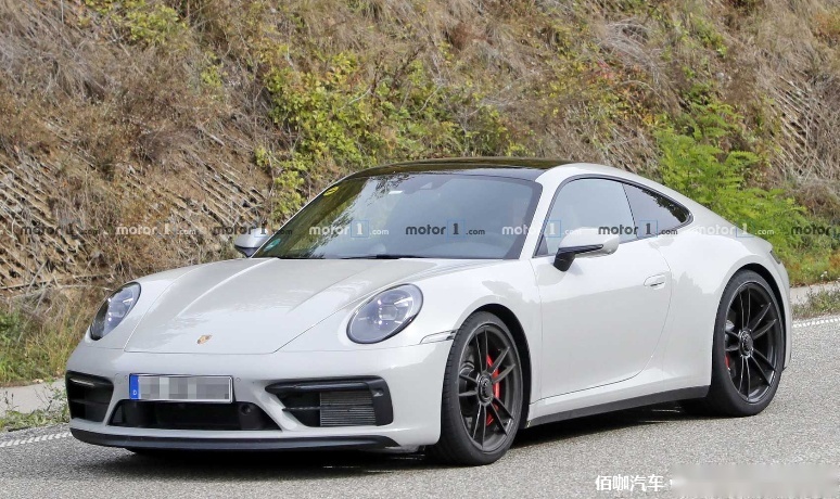 全新保时捷911 gts coupe路试谍照展示外观变化细节