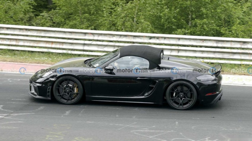 细节调整 疑似保时捷718 boxster spyder rs谍照