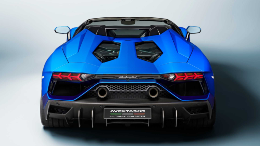 兰博基尼aventador 搭载v12发动机 百公里加速2.8秒