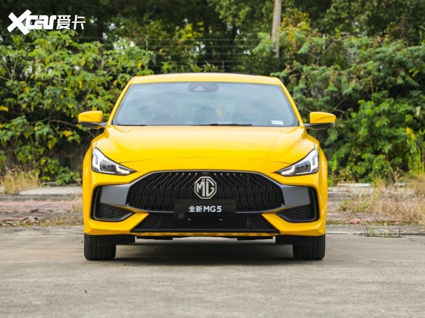 超高颜值的紧凑型轿车 2021款名爵5