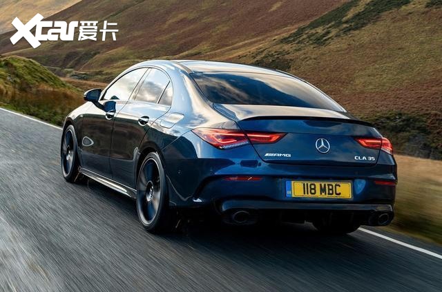 搭2.0t引擎,全新梅赛德斯amg cla35实车实拍图