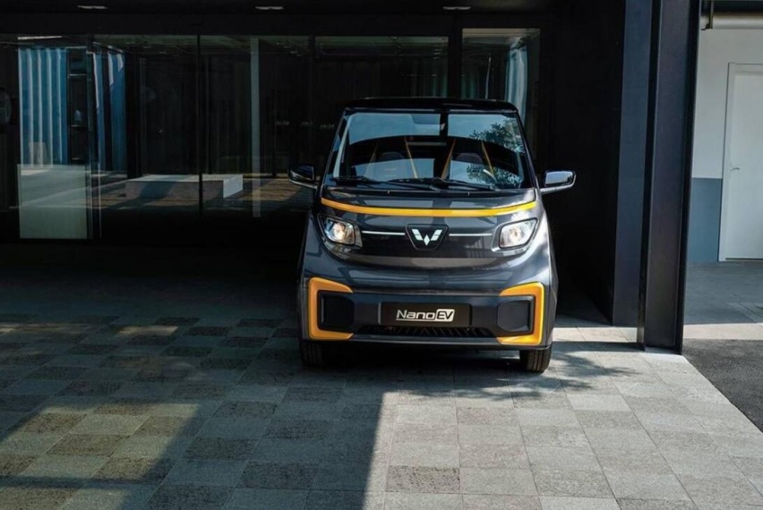 五菱nanoev:宝骏e200(参数|询价)换标再战?