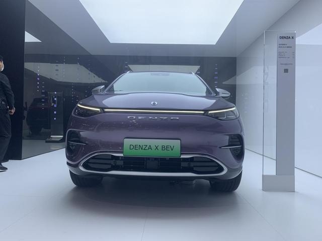 腾势x bev身具丰富科技元素,定位于纯电动中型suv,颜值-爱卡汽车爱咖