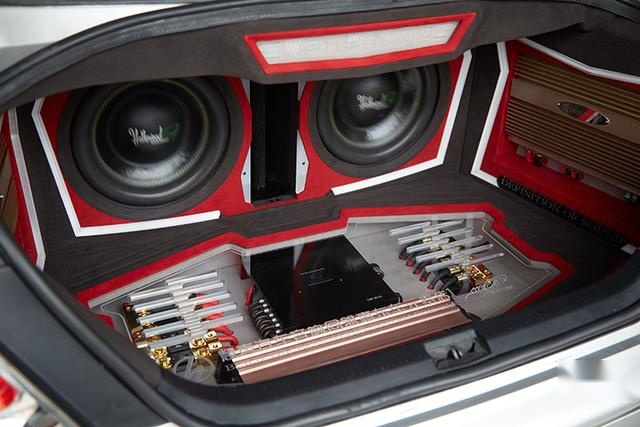 台州慧声:汽车音响改装工艺,呈现听觉和视觉一体的全新驾驶享受