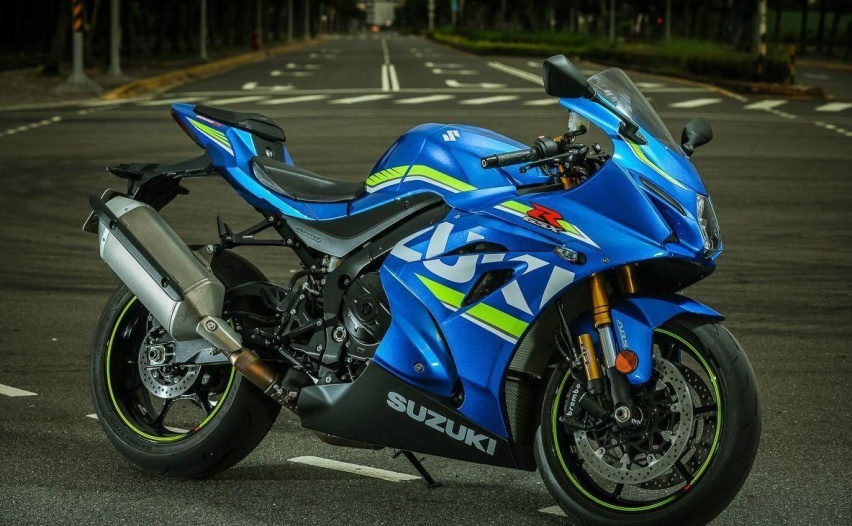 suzuki铃木gsx-r1000r预算充足,重视性能与丰富电控配置,希望购入顶级