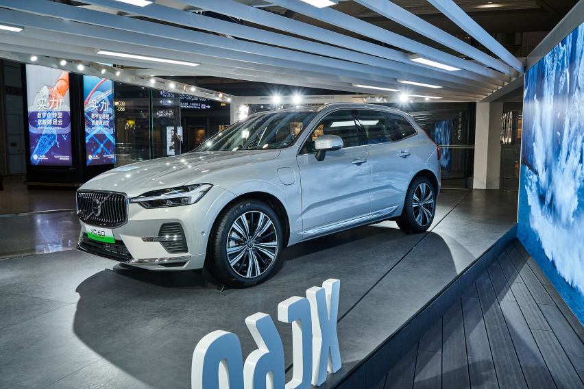 2022款沃尔沃 xc60 recharge t8插电混合动力车型-爱卡汽车爱咖号