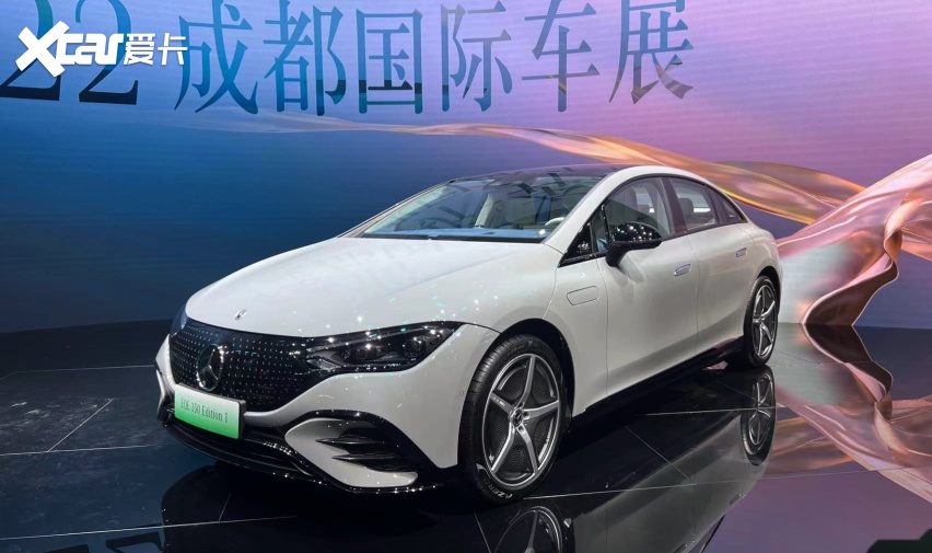 2022成都车展:实拍全新奔驰eqe350 luxury