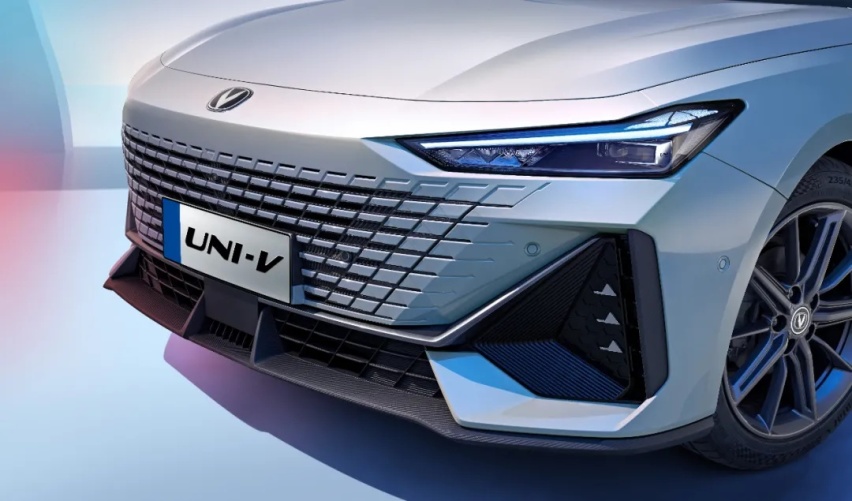 长安王牌轿车,运动家轿uni-v