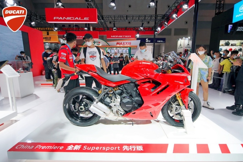 杜卡迪携全新supersport950亮相第十九届中国国际摩托车博览