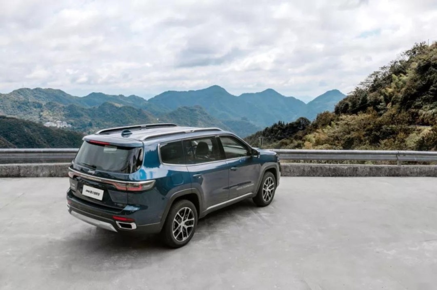 试驾jeep新大指挥官:自驾游神器,家用车利器