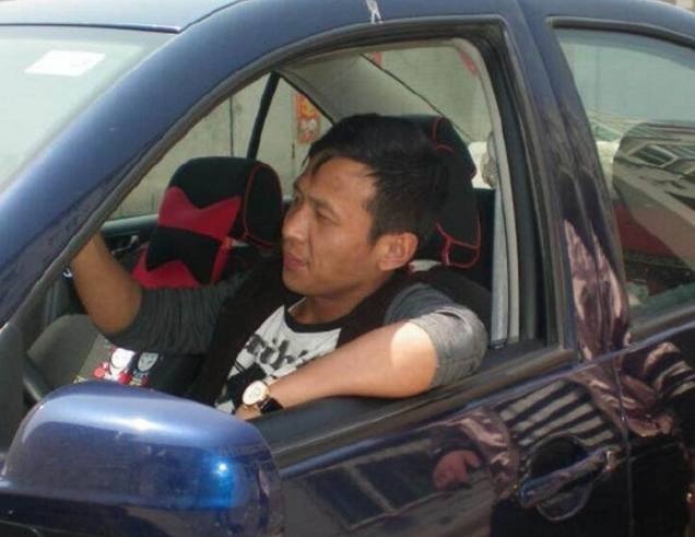 王宝强的宝马价格最低来看看草根明星的座驾都有什么