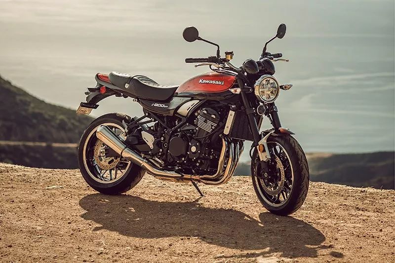 键盘说车川崎z900rs和本田cb1000r新古典主义的碰撞
