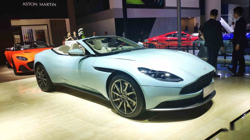 2019年成都车展:阿斯顿马丁db11 v8 volante