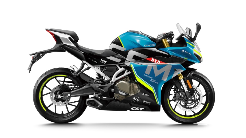春风250sr赛道版售价:2.168w发动机:单缸水冷排量:249.