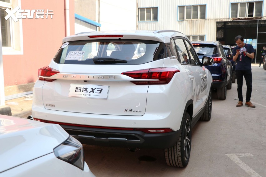 10万元内ai小型suv 北京汽车智达x3正式上市