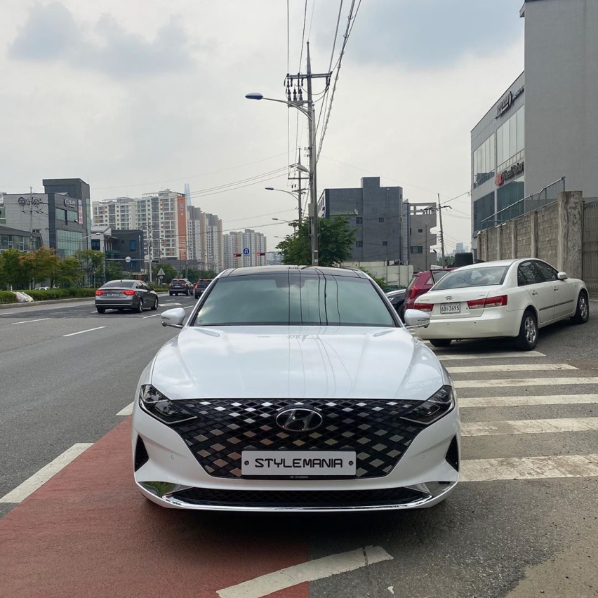 全新现代雅尊实车 流畅的运动设计
