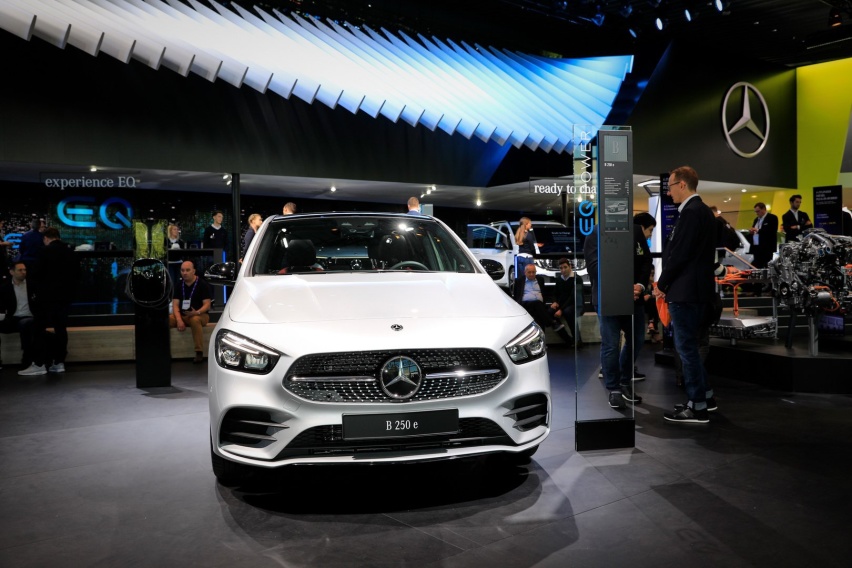 2019年法兰克福车展:全新奔驰b250e实车-爱卡汽车爱咖号