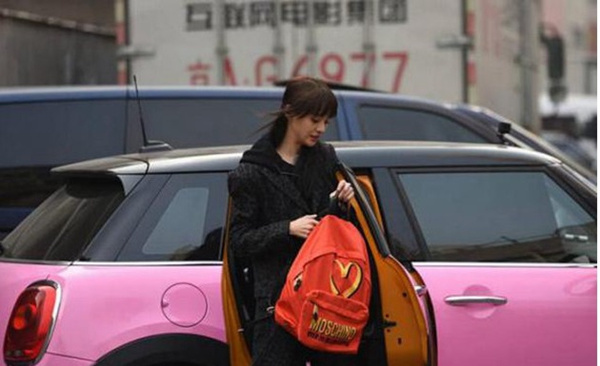 粉色的座驾 看看都是哪些女星的-爱卡汽车爱咖号