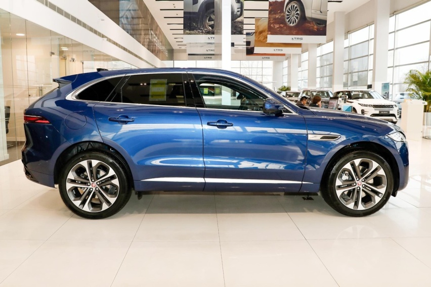 51万能买进口6缸suv,这不比bba划算?带你看捷豹f-pace