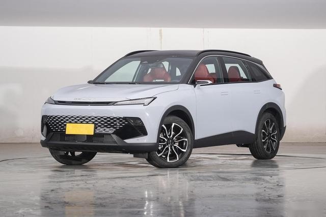 北京x70北汽魔方颜值高配置足10万级高颜值suv