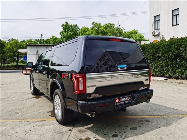 福特f150勇猛者:四驱七座商务车,无报废年限,可以进市区你心动了吗