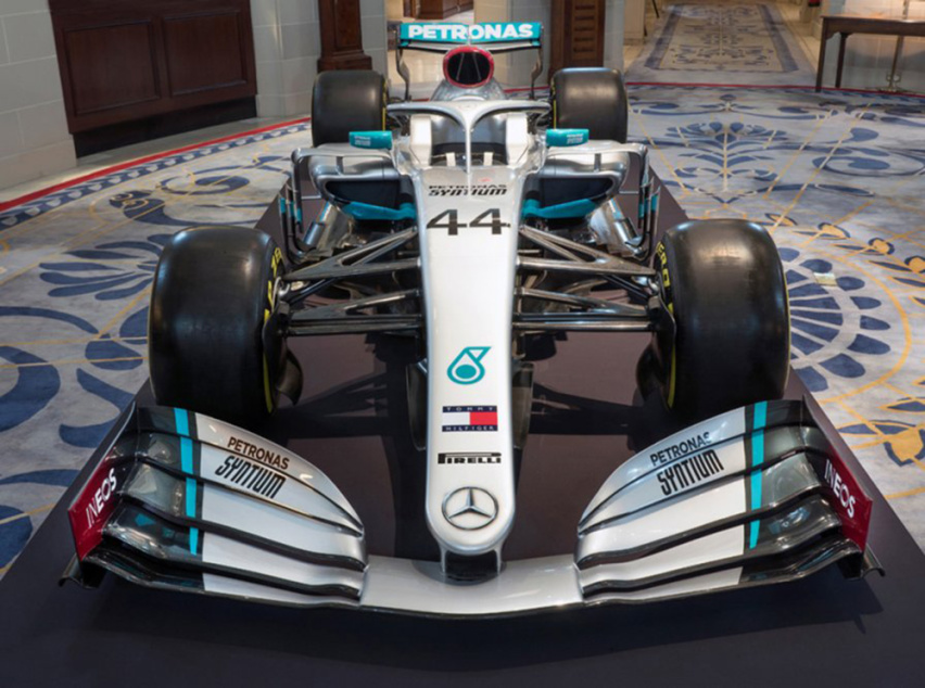 梅赛德斯奔驰f12020赛季赛车全新涂装