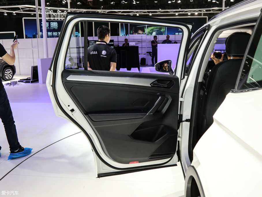 2019;^LԴ 430 PHEV Ş