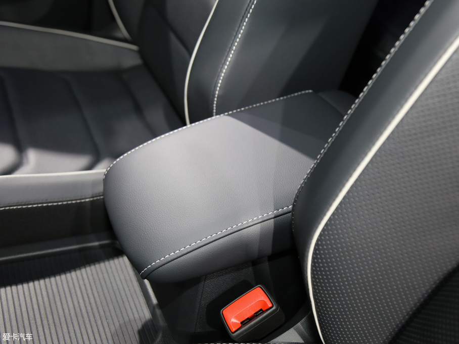 2019;^LԴ 430 PHEV Ş