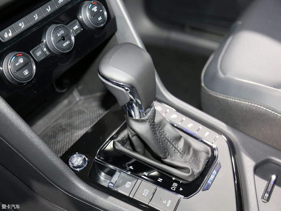 2019;^LԴ 430 PHEV Ş