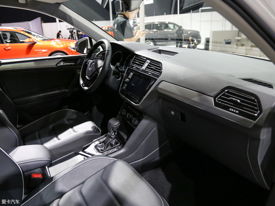 2019;^LԴ 430 PHEV Ş