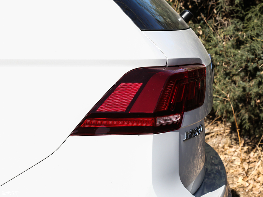 2019;^LԴ 430 PHEV A