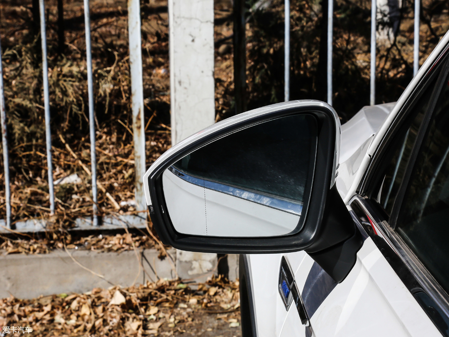 2019;^LԴ 430 PHEV A