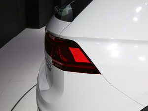 2019430 PHEV Ş (x)(ji)^