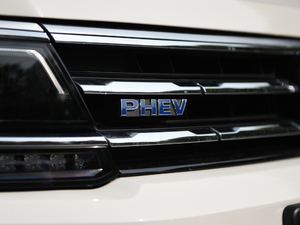 2019430 PHEV Ş (x)(ji)^