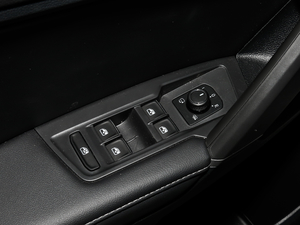 2019430 PHEV A {܇ƅ^	