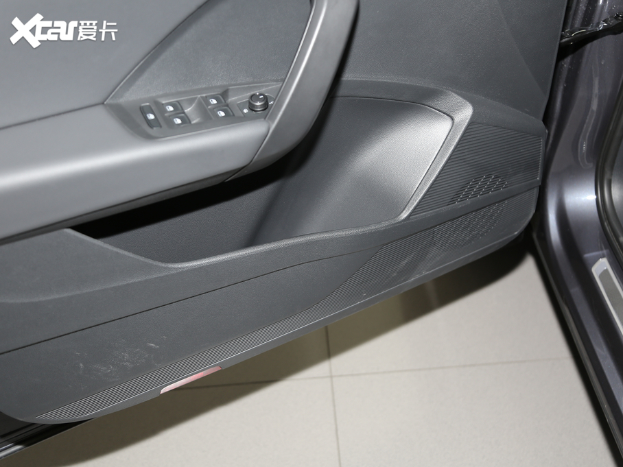 2019; 280TSI R-Line