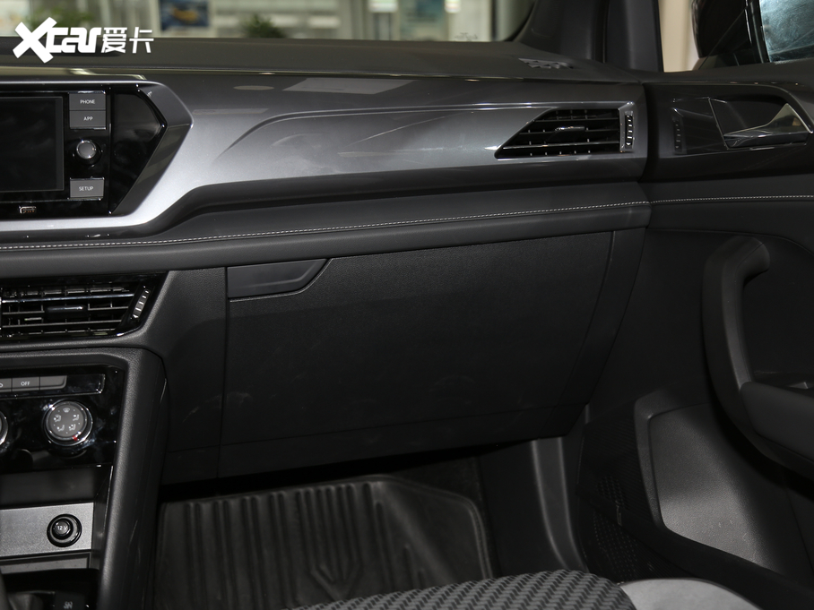 2019; 280TSI R-Line