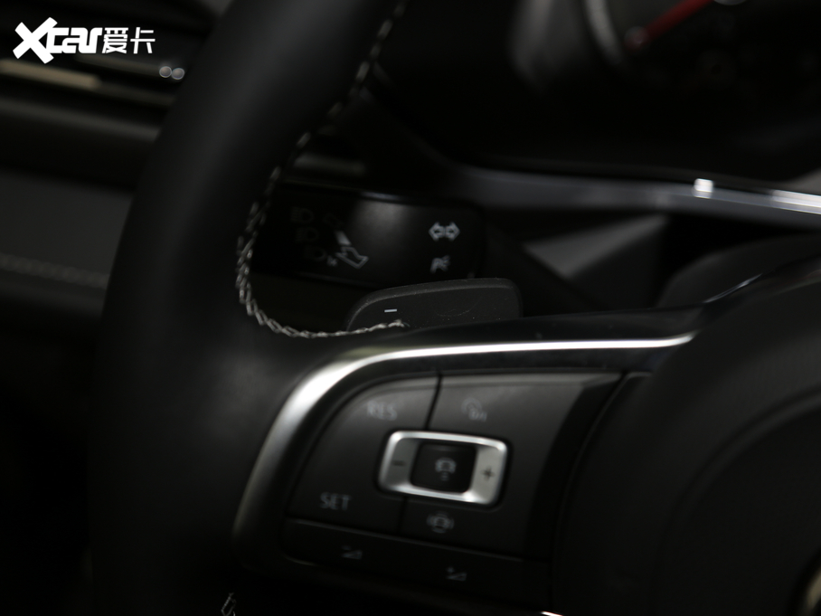 2019; 280TSI R-Line