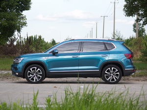 2019款330TSI 四驱旗舰版 正侧（左）