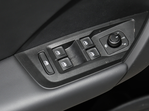 2019款280TSI 豪华版 主驾车窗控制区	