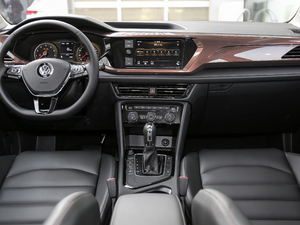 2019款280TSI 豪华版 中控台