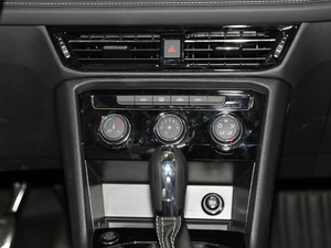 2019280TSI R-Line п؅^