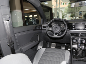 2019280TSI R-Line п؅^