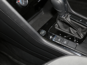 2019280TSI R-Line п؅^