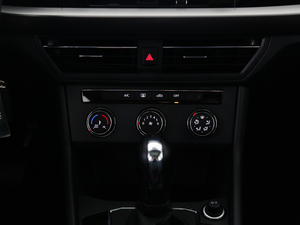 20181.5L Ԅm V п؅^