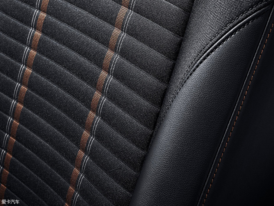 2018݃Ɏ 280TSI DSGA V